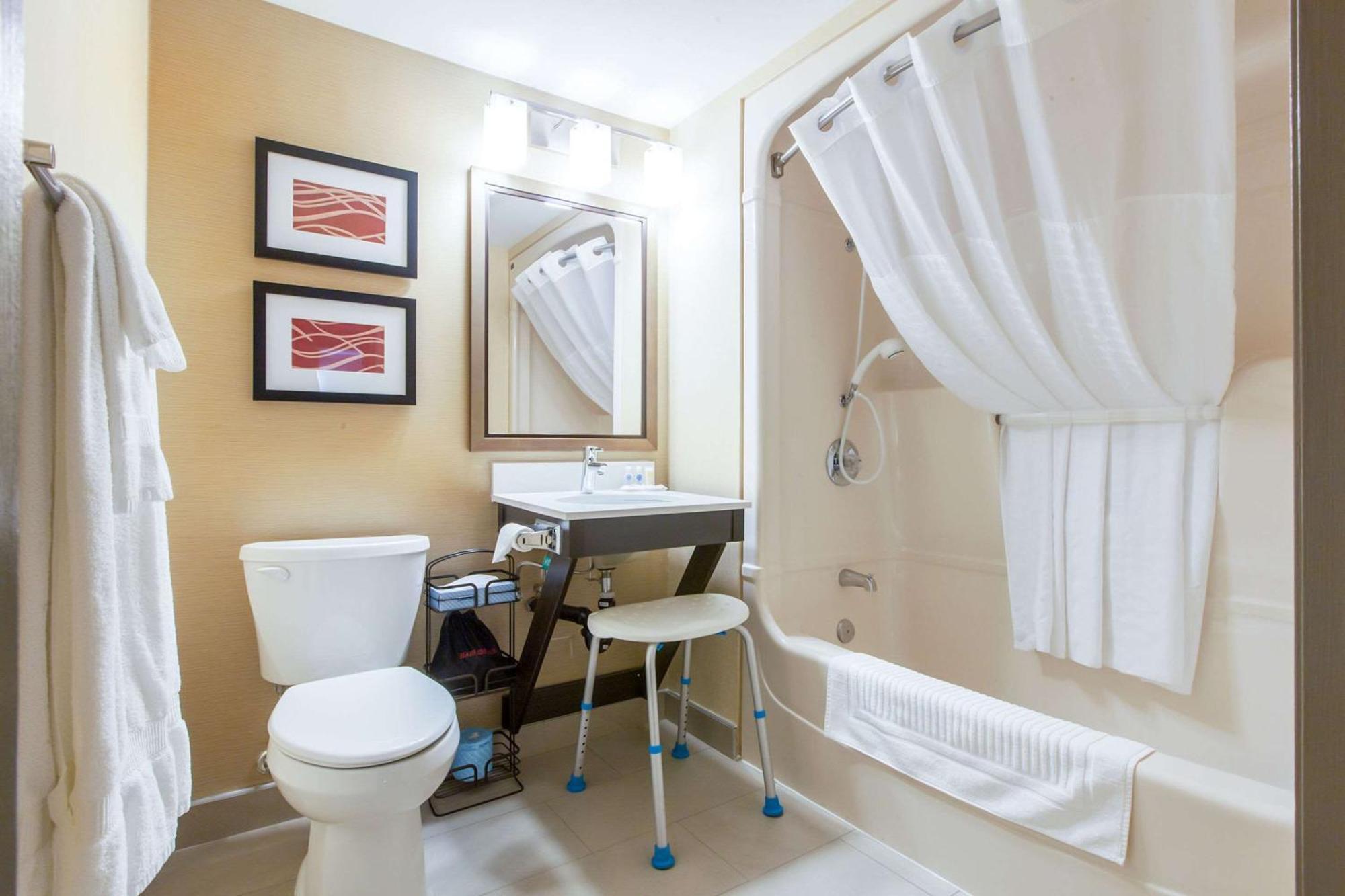 Comfort Inn Chatham-Kent Esterno foto
