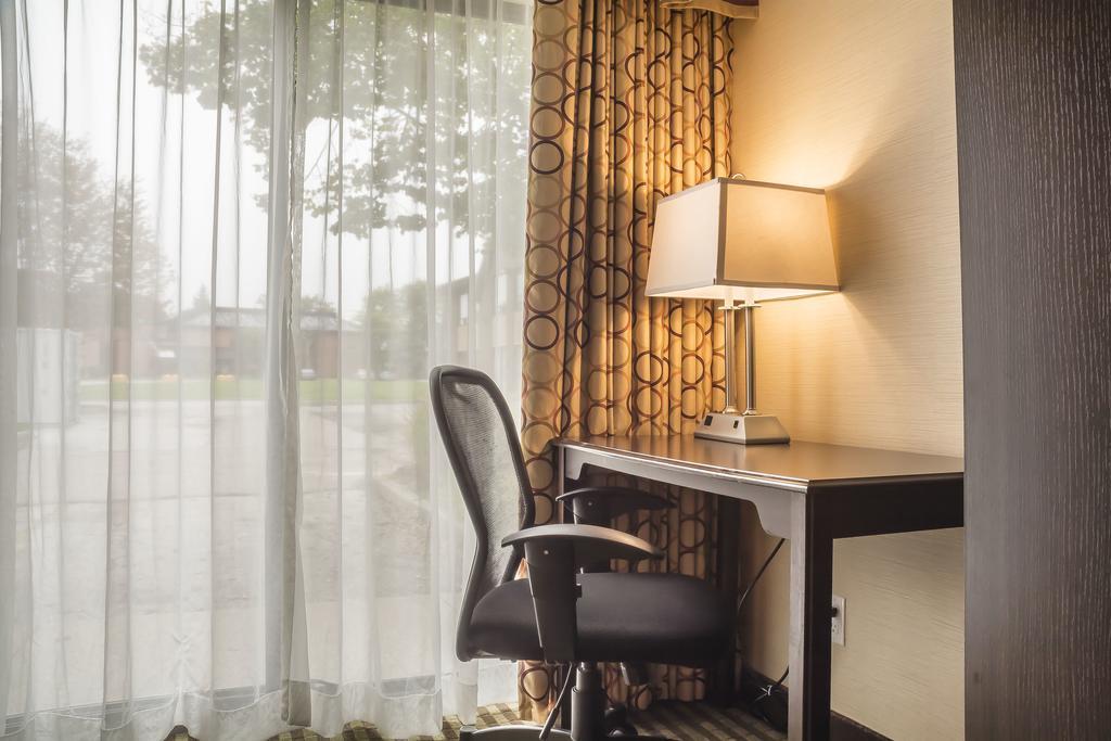 Comfort Inn Chatham-Kent Esterno foto